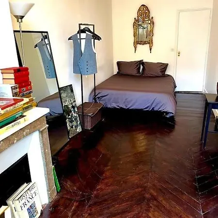 Exclusive Parisian Palace Apartment *