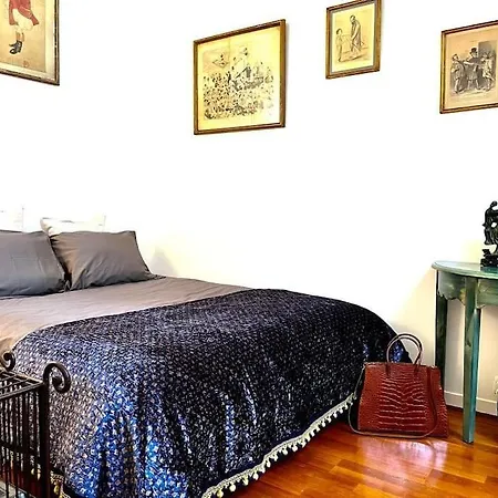 Exclusive Parisian Palace Apartment *