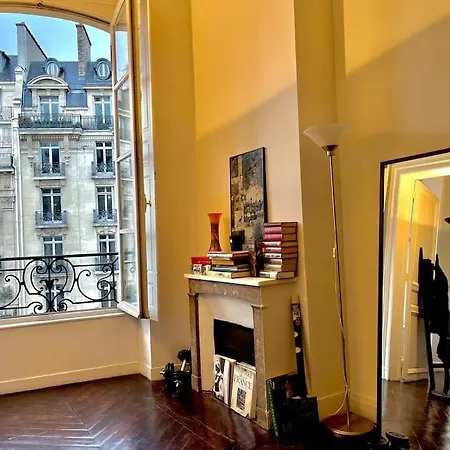 Exclusive Parisian Palace * 巴黎