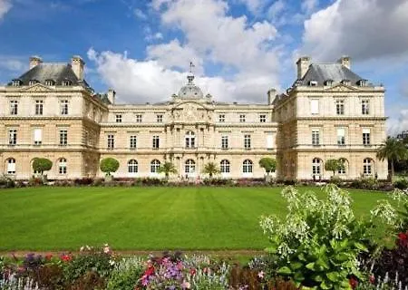 Exclusive Parisian Palace 巴黎